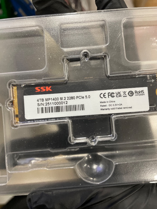 Photo 1 of **NON FUNCTIONAL** SSK 4TB M.2 NVMe PCIe Gen5 Internal SSD,up tp 14000MB/s Read Speed, TLC NAND with DRAM Cache, High Performance Internal Solid State Drive for Gaming,Laptop,Desktop,AI Computing and Content Creation