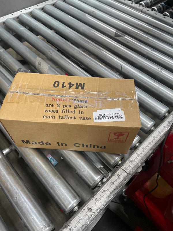 Photo 1 of **Only two** 4 Pack Glass Cylinder Vases 4,6,8,10 Inch Tall Clear Flower Vase Hurricane Floating Candle Holder for Table Centerpiece Wedding Home Decor