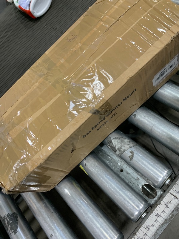 Photo 1 of ***PARTIAL SET - PRICE ADJUSTED***
Suptek Monitor Mount Gas Spring Monitor Arm Desk Mount Fully Adjustable Fits 17 20 22 23 24 26 27 32 35 inch Monitors Weight Capacity up to 24.25 lbs