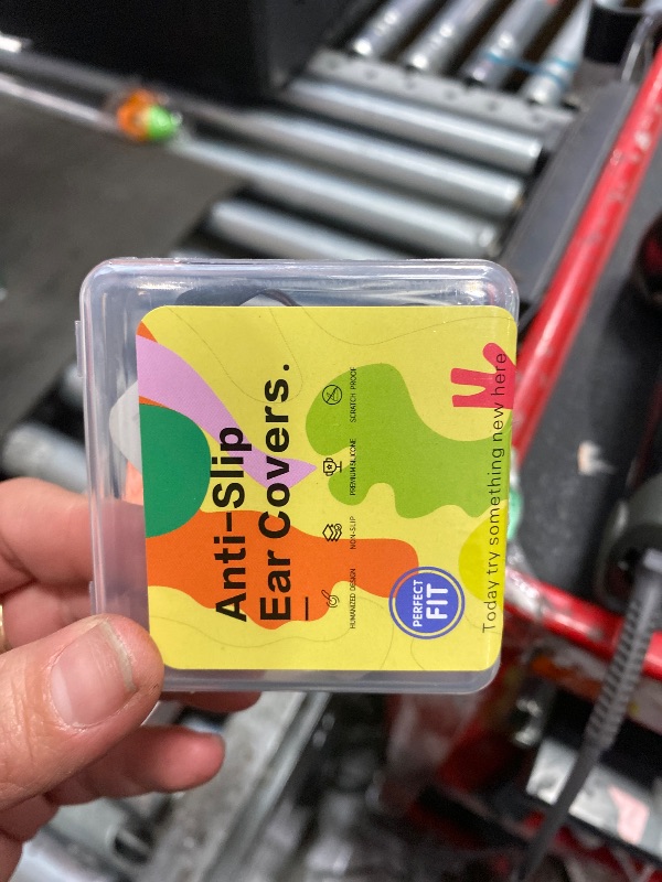 Photo 1 of [3 Pairs] Ear Tips Cover for Bose QuietComfort Earbuds II (2022) &Bose QuietComfort Ultra Earbuds (2023), Silicone Sport Ear Hook Cover, Anti-Slip Replacement Eartip Accessories (S,M,L) (Black)