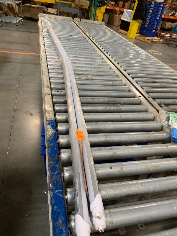 Photo 1 of ********IT'S folded********* JESLED R17D/HO 8FT LED Bulbs, Rotate Tube Light Bulb 8 Foot, 5000K Daylight 72W, 7200LM, 110W Equivalent F96T12/DW/HO, Frosted Cover, T8/T10/T12 Replacement, Dual-End Powered, Ballast Bypass(4 Pack)