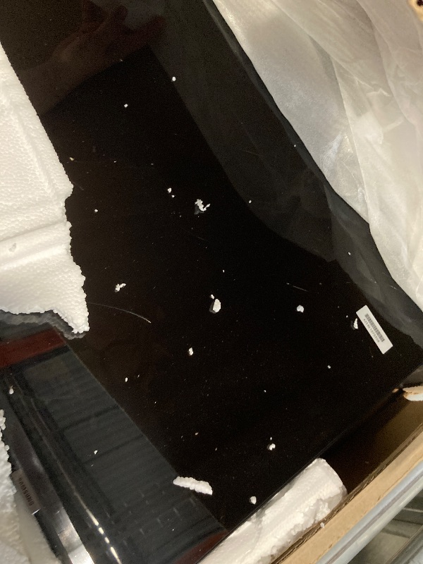 Photo 1 of ***BROKEN SCREEN - SOLD FOR PARTS - FINAL SALE****Samsung 50-Inch Class Crystal UHD U8000F 4K Smart TV (2025 Model) Endless Free Content, Crystal Processor 4K, MetalStream Design, Knox Security, Alexa Built-in