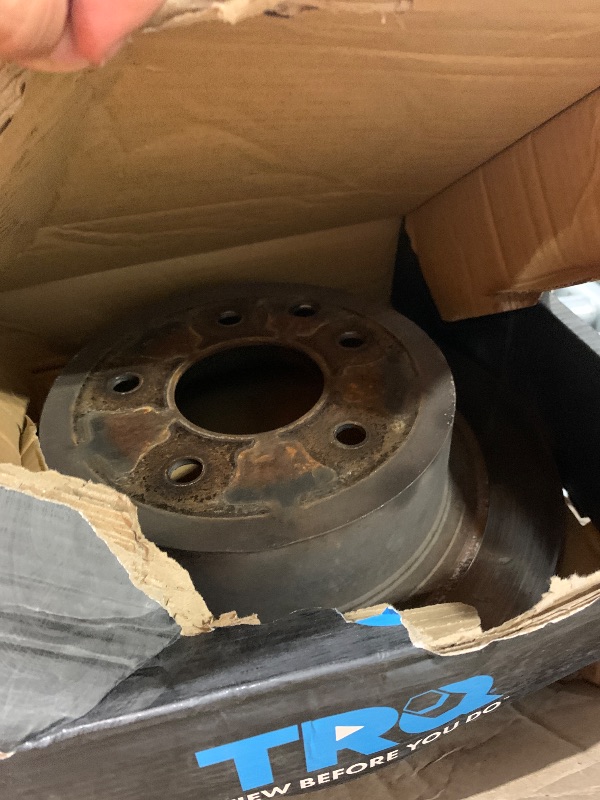 Photo 1 of ******RUSTYU****USED**FINAL SALE***TRQ Front and Rear Brake Pad and Rotor Set Ceramic G Coated Rotors Compatible with 2002-2006 Toyota Camry