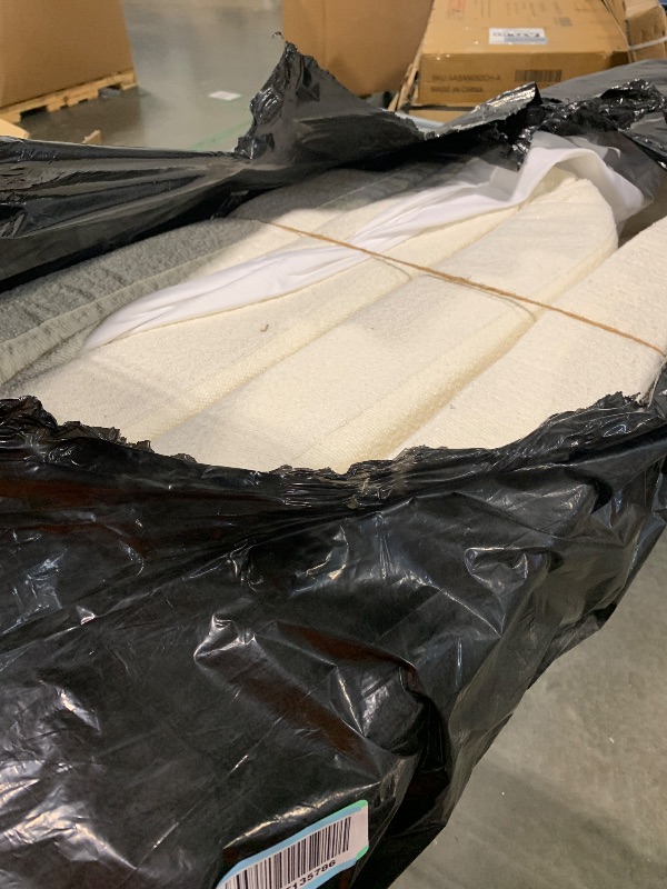 Photo 1 of ***MISCELLANEOUS ITEMS****** COUSHIONS***