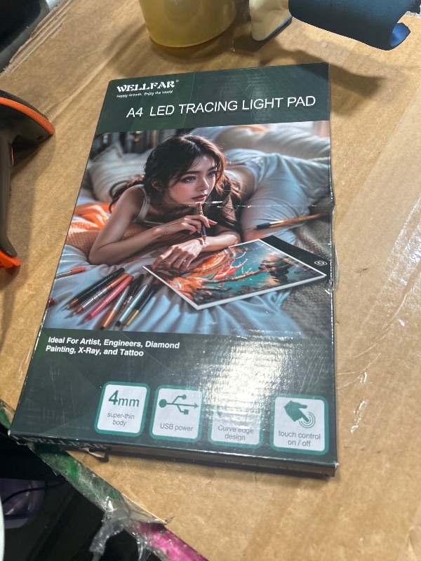 Photo 1 of *UNTESTED*
A4 LED Light Box for Tracing and Drawing - Ultra Thin Adjustable Light Table, USB Trace Light UP Pad Screen, Small Copy Board Tracer for Kids Artists, Sketching, Stenciling, and Art Crafting.