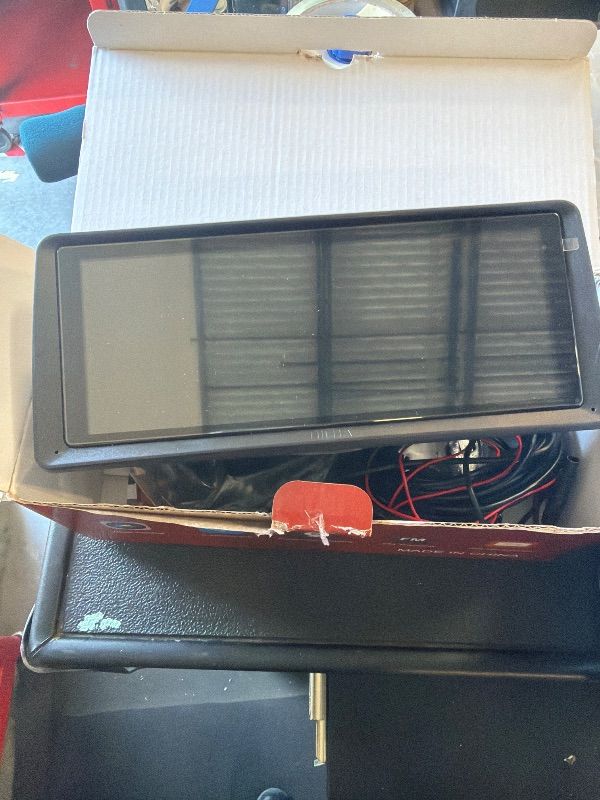 Photo 1 of **DAMAGED/PARTS ONLY**
Apenet Wireless CarPlay Screen with 2K Dash Cam, 8.1" Portable Touchscreen Car Stereo with CarPlay & Android Auto, 1080P Backup Camera, Voice Control, Bluetooth, Mirror Link, GPS Navigation