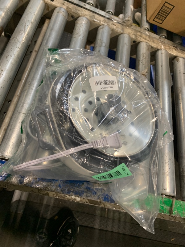 Photo 1 of **MISSING LID**
BLACK+DECKER Rice Cooker 6-Cup (Cooked) with Steaming Basket, Removable Non-Stick Bowl, White