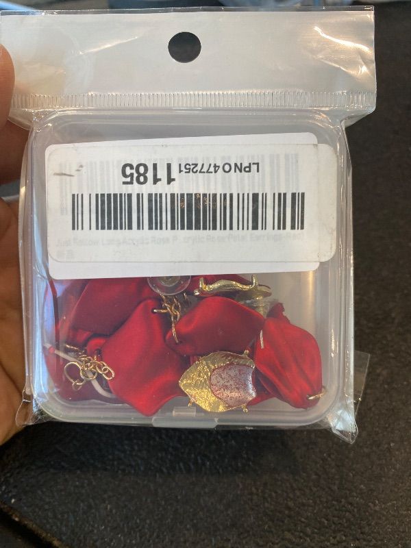 Photo 1 of *MINOR DAMAGE - USED*
Just Follow Long Acrylic Rose Petal Earrings Dangle Exaggerated Flower Drop Statement Floral Tassel Earring for Women (Long Acrylic Rose Petal Earrings-Red)