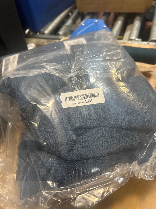Photo 1 of *MISSING PARTS*
GLAMBURG Ultra Soft 8-Piece Towel Set - 100% Pure Ring Spun Cotton, Contains 2 Oversized Bath Towel 27x54, 2 Hand Towel 16x28, 4 Wash Cloths 13x13- Ideal for Everyday use, Hotel & Spa - Mineral Blue