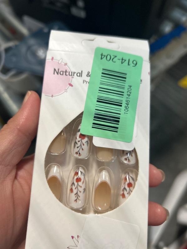 Photo 1 of ** SOLD AS IS NO RETURN/REFUNDS**
MERVF Almond Press on Nails Medium Fake Nails White French Tip Glue ons Flower Design Stiletto Acrylic Spring False Nails for Women Glossy 24pcs