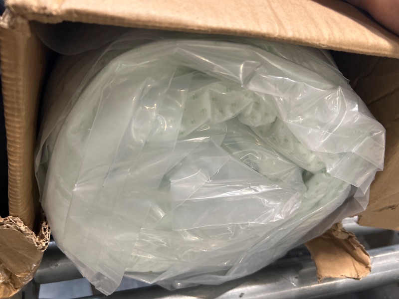 Photo 1 of ****FACTORY SEALED**-**Zinus 12 Inch Queen Green Tea Memory Foam Mattress [New Version], Fiberglass Free, Medium Firm Feel, Zoned Pressure Relief, Certified Safe Foams & Fabric, Mattress in A Box