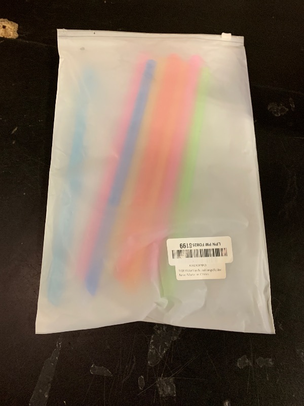 Photo 1 of [Angled Tips] 8 Pcs Reusable Boba Straws & Smoothie Straws - Multi Colors Jumbo Wide Reusable Straw, BPA FREE Food-Grade Plastic Straw for Bubble Tea(Tapioca, Boba Pearls), Milkshakes with 2 Brushes