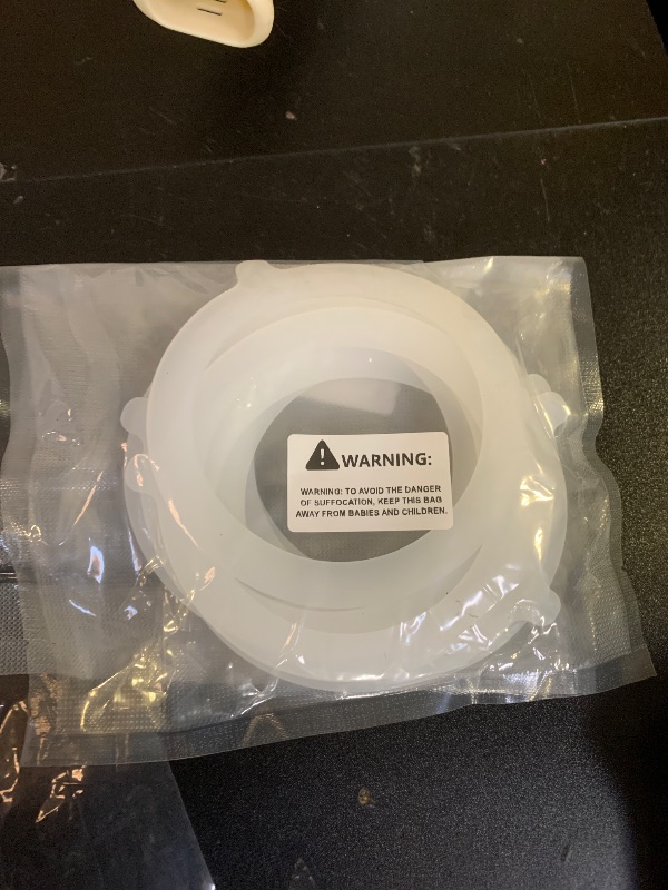 Photo 1 of 10PCS 4.5Inch Silicone Jar Gaskets Replacement Rubber Seals Rings Airtight Gasket Sealing for 4.2-4.3 Inch Mouth Glass Canning Jars,Leak Proof Rubber Seals Rings for Glass Mason Jars Lids