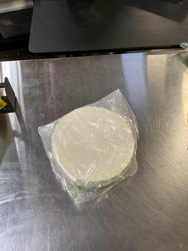 Photo 1 of *DESSERT PLATES ONLY** U-QE 25 Pieces Ivory Plastic Plates for Party - Ivory Disposable Plastic Plates - Heavy Duty Disposable Platos Including Dessert 7.5 '' for Valentine's Day