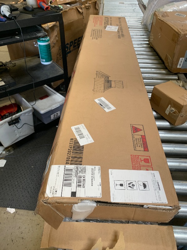 Photo 1 of *FULL TRUNDLE BED BEIGE LIT GIGOGNED COMPLET BEIGE BOX 2 OF 2*
*MISSING BOX 1 OF 2*