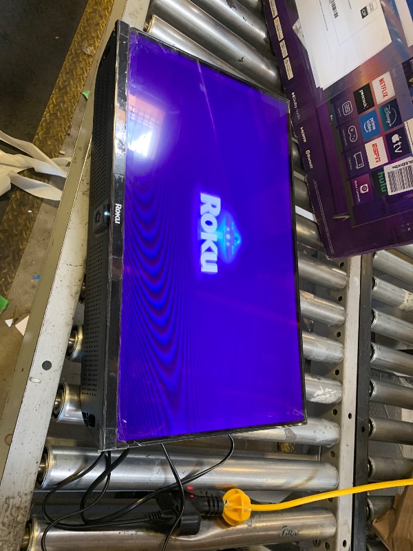 Photo 1 of Roku Smart TV 2025 – 24-Inch Select Series, 720p HD TV – Roku TV with Voice Remote – Flat Screen LED Television with Wi-Fi for Streaming Live Local News, Sports, Family Entertainment