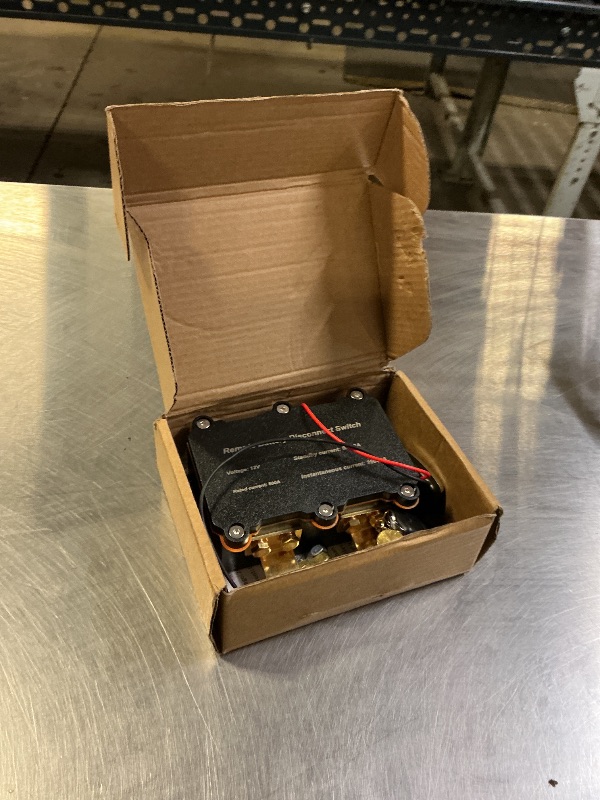 Photo 1 of 12V 500A Kill Switch for Car,500A Remote Battery Disconnect Switch for Truck-Auto Shut-Off Switch,Anti-Theft Battery Kill Switch for Cars,Trucks,RVs,Trucks and Construction Vehicles Applications