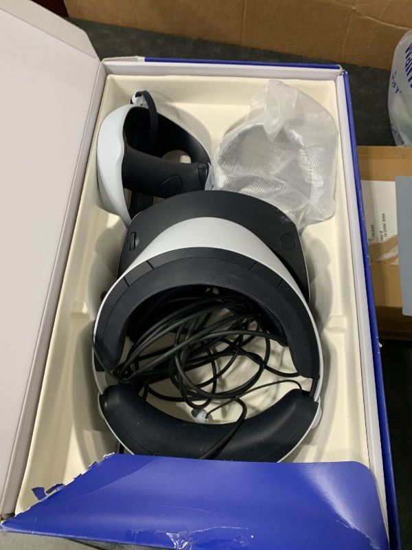 Photo 1 of PlayStation VR2 Horizon Call of The Mountain™ Bundle (PSVR2)