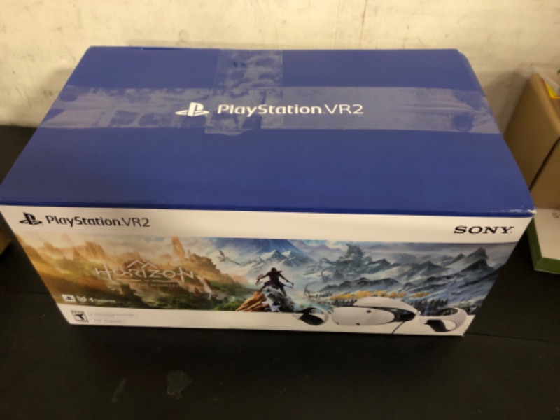 Photo 1 of PlayStation VR2 Horizon Call of The Mountain™ Bundle (PSVR2)