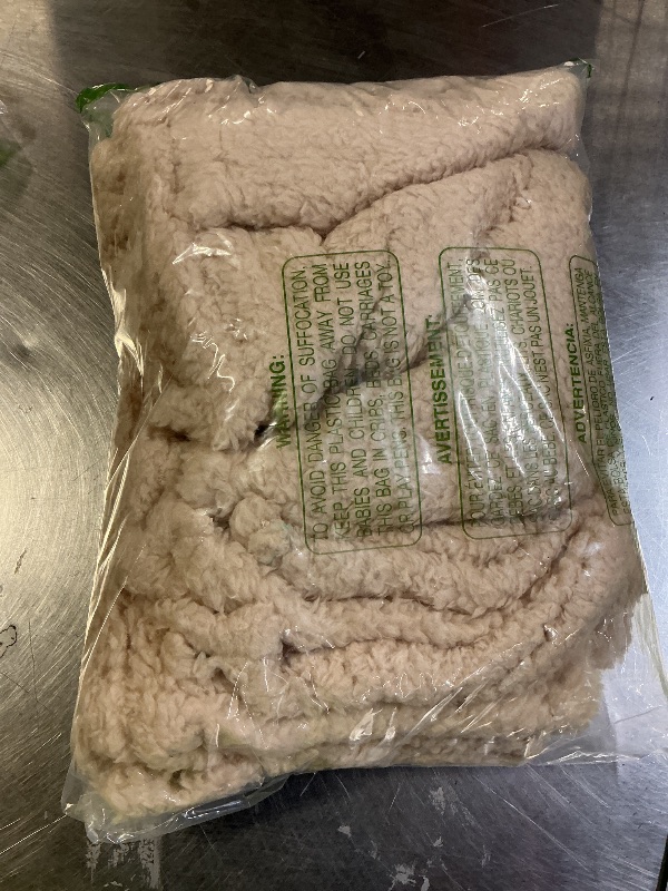 Photo 1 of 1 Pack 3 Calming Blankets Fluffy Premium Fleece Pet Blanket Soft Sherpa Throw for Dog Puppy Cat Beige Small (23" x16'')