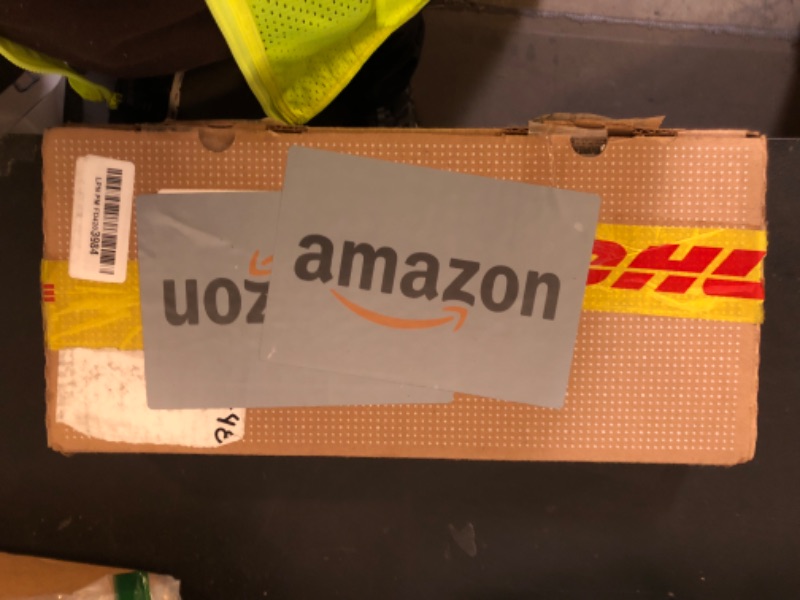 Photo 1 of Samsung Slim Fit TV Wall Mount, Compatible w/ 43”- 85” Q Series, Crystal UHD Series Televisions, Easy Installation, Blends w/Any Interior, Minimalist Look, WMN-B50EB/ZA, 2022, Black