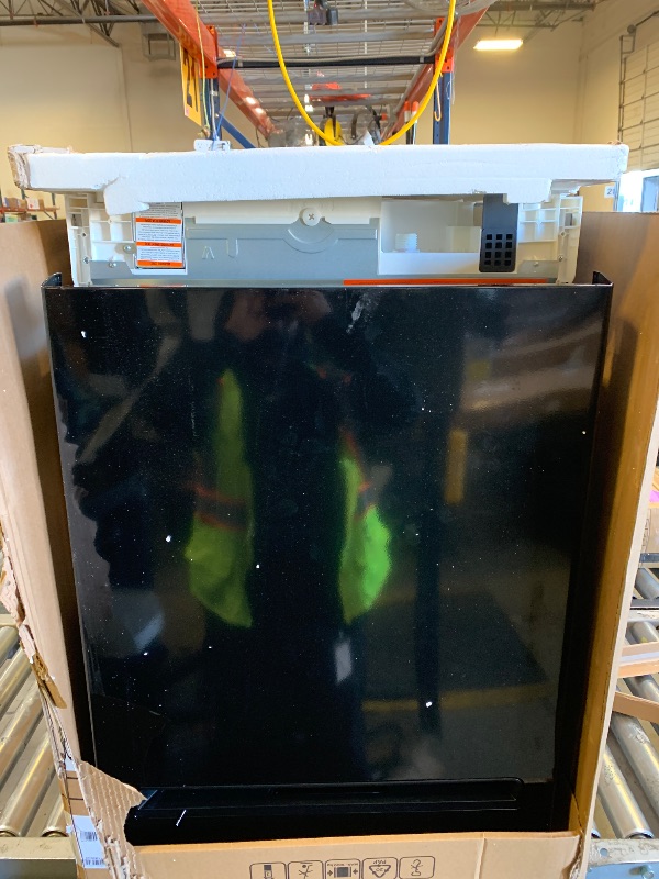 Photo 1 of **Missing parts---PARTIAL SET---**Kenmore 22-14699 Elite 24" Built-In Dishwasher - UltraWash Plus, TurboDry, QuietWash, SmartWash & TurboFlex Third Rack - 15 Place Settings - 42 DBA - ENERGY STAR Certified - 24" - Black