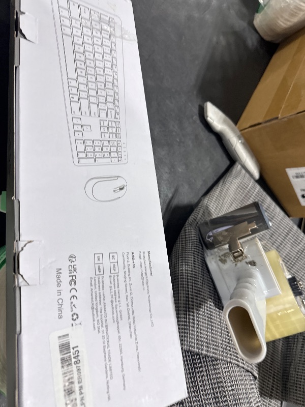 Photo 1 of seenda Rechargeable Wireless Keyboard Mouse Combo Full Size Cordless Keyboard & Mouse Sets with Build-in Lithium Battery Ultra Thin Quiet Keyboard Mice (Rose Gold & Black)