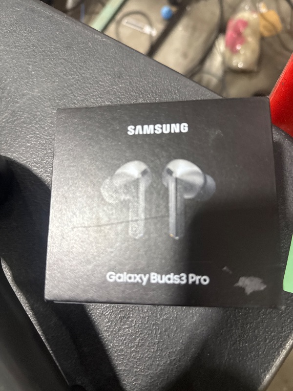 Photo 1 of Samsung Galaxy Buds 3 Pro AI True Wireless Bluetooth Earbuds, Noise Cancelling, Sound Optimization, Redesigned Comfort Fit, Silver [US Version, Amazon Exclusive, 2Yr Warranty]