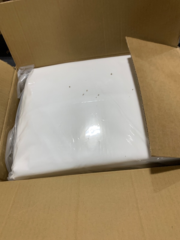 Photo 1 of 10 Pack White Round Tablecloths, 120 Inch Stain Resistant and Wrinkle Polyester Fabric Washable Table Clothes Cover for Kitchen Dining, Wedding, Reception Banquet, Birthday Party, Buffet Restaurant