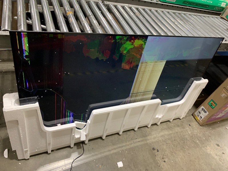 Photo 1 of Samsung 70-Inch Class Crystal UHD U8000F 4K Smart TV (2025 Model) Endless Free Content, Crystal Processor 4K, MetalStream Design, Knox Security, Alexa Built-in