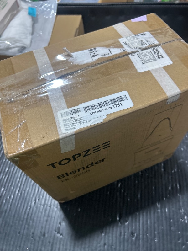 Photo 1 of TOPZEE Personal Smoothie Blender, 1000W Single-Serve Blender with 24oz To-Go Cup, Twist-On Start/Stop, for Protein Shakes & Smoothies, Compact Countertop Blender, Black