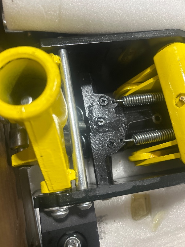 Photo 1 of VEVOR 3 Ton Low Profile , Aluminum and Steel Racing Floor Jack with Dual Pistons Quick Lift Pump for Sport Utility Vehicle, Lifting Range 3-6/11"-19-11/16", yellow,black