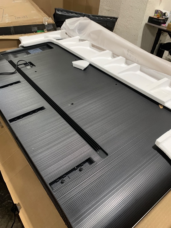 Photo 1 of SCREEN IS BROKE SELLING FOR PARTS ONLY  Samsung 65-Inch Class QLED Q7F Series Samsung Vision AI Smart TV (2025 Model, 65Q7F) Quantum HDR, Object Tracking Sound Lite, Q4 AI Gen1 Processor, 4K upscaling, Gaming Hub, Alexa Built-in