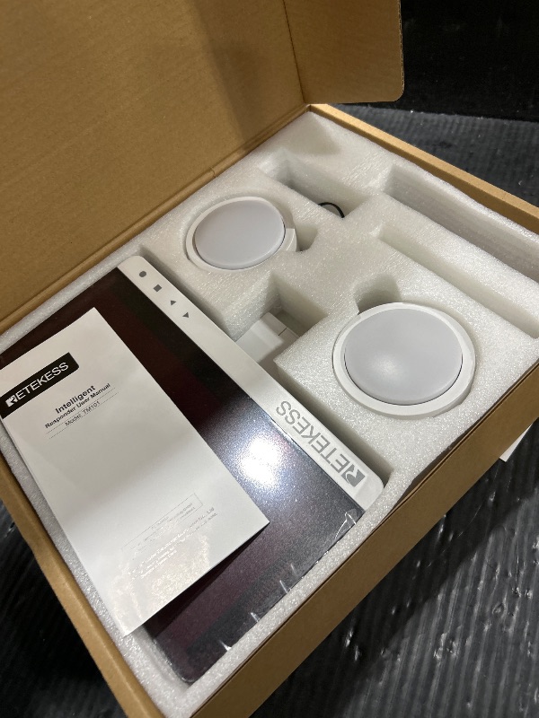 Photo 1 of Retekess TM101 Wireless Quiz Answer Game Buzzer System, Add Up to 32 Buttons,262ft,Auto-Sleep,10 Buzzers for Game Show,Family Game Nights,Debate Contests in Companies,School Contest