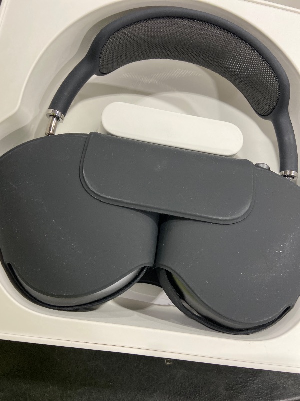 Photo 1 of Apple AirPods Max Wireless Over-Ear Headphones, Active Noise Cancelling, Transparency Mode, Personalized Spatial Audio, Dolby Atmos, Bluetooth Headphones for iPhone – Space Gray