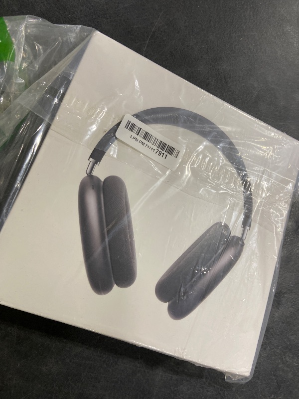 Photo 1 of Apple AirPods Max Wireless Over-Ear Headphones, Active Noise Cancelling, Transparency Mode, Personalized Spatial Audio, Dolby Atmos, Bluetooth Headphones for iPhone – Space Gray