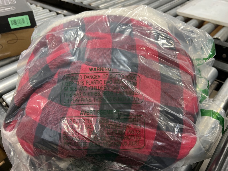 Photo 1 of 'Super Soft Plush Fleece with Sherpa Lining Red & Black Buffalo Plaid Throw Blanket 60''x 50''