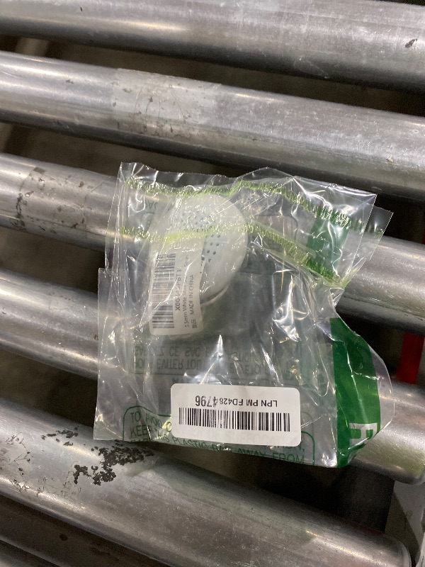 Photo 1 of 3.5mm White Mini Stereo Sound Music Speaker for iPod & Touch & MP3 & MP4 & CD Player & GB