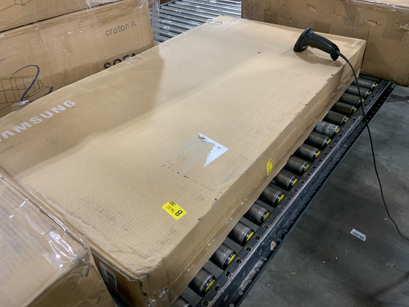 Photo 1 of *FOR PARTS ONLY* SAMSUNG 43-Inch M7 (M70D) Series 4K UHD Smart Monitor, Speakers, HDR10, USB-C, Multiple Ports, Gaming Hub, SolarCell Remote, Vision Accessibility Tools, LS43DM702UNXGO, Black
