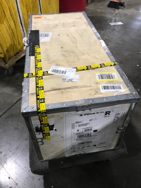 Photo 1 of VEVOR Metal Lathe 7x14inch Precision Bench Top Mini Metal Lathe 550W Precision Metal Lathe Variable Speed 50-2500 RPM Nylon Gear with A Movable Lamp