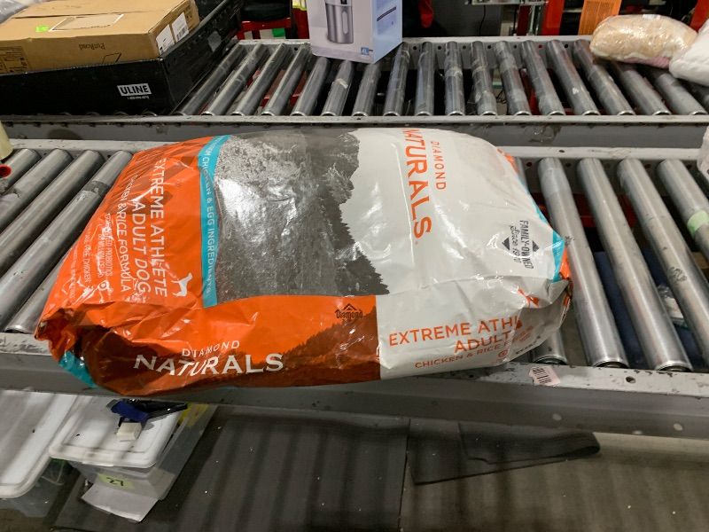 Photo 1 of Diamond Naturals Extreme Athlete High Protein Real Meat Recipe Dry Dog Food 40 Pound (Pack of 1)