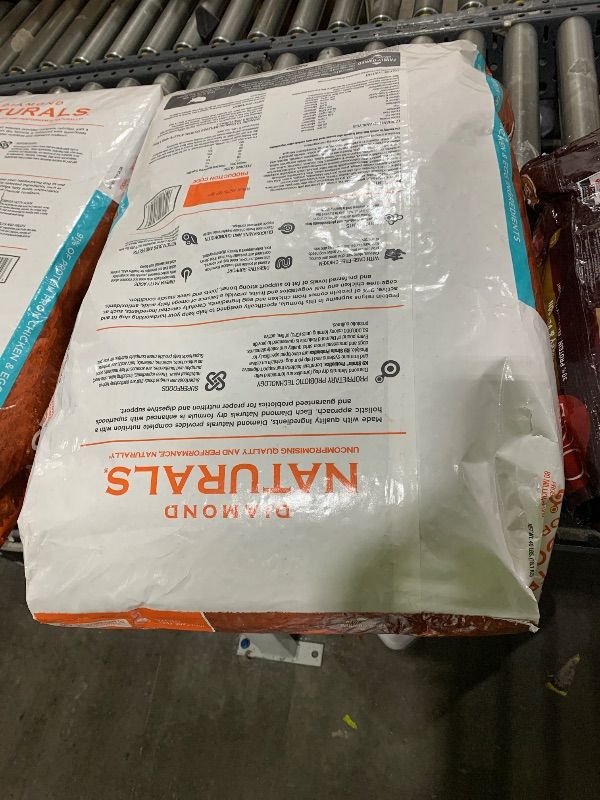 Photo 1 of Exp 02/07/2026 - Diamond Naturals Extreme Athlete High Protein Real Meat Recipe Dry Dog Food 40 Pound (Pack of 1)