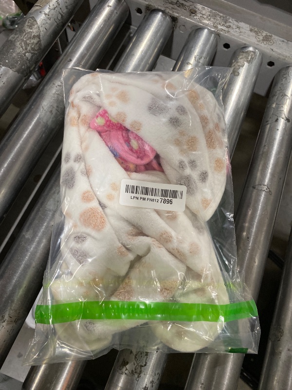 Photo 1 of 1 Pack 3 Blankets Fluffy Premium Fleece Soft Pet Blanket Flannel Throw for Cat Dog Puppy (Small 23x16'', Paw-White/Pink/Brown)