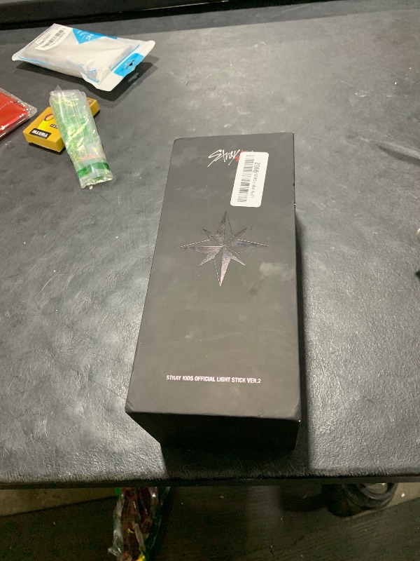 Photo 1 of Stray Kids - Official Light Stick Ver.2