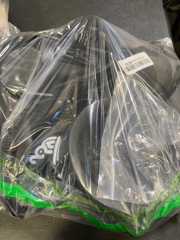 Photo 1 of Snowboard Bindings Lightweight Snow Shoes Bindings Rear Entry Bindings for Men and Women Easy to Put on and Take Off