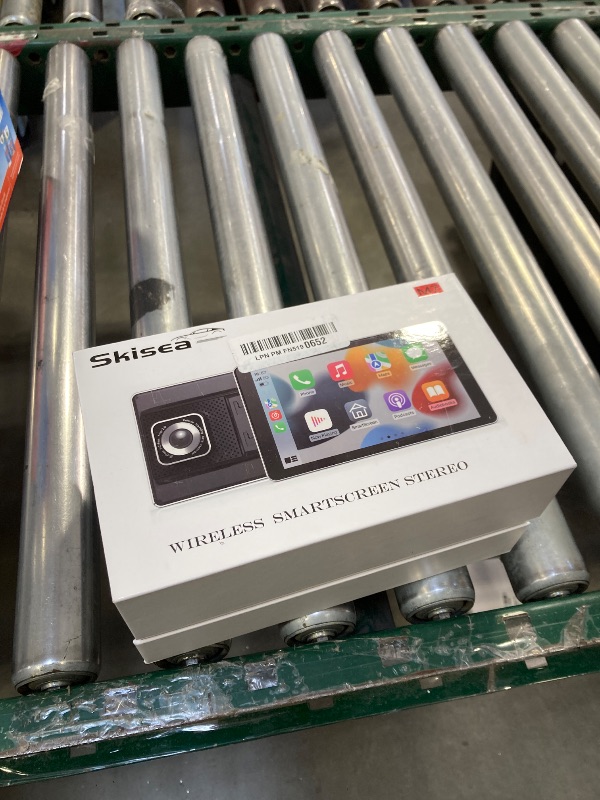 Photo 1 of 7" Apple Carplay & Android Auto, Wireless Apple Carplay Screen with 4K Dash Cam,1080p Backup Camera DVR Carplay Screen for Car with Bluetooth, Navigation, Mirror Link, Voice Control