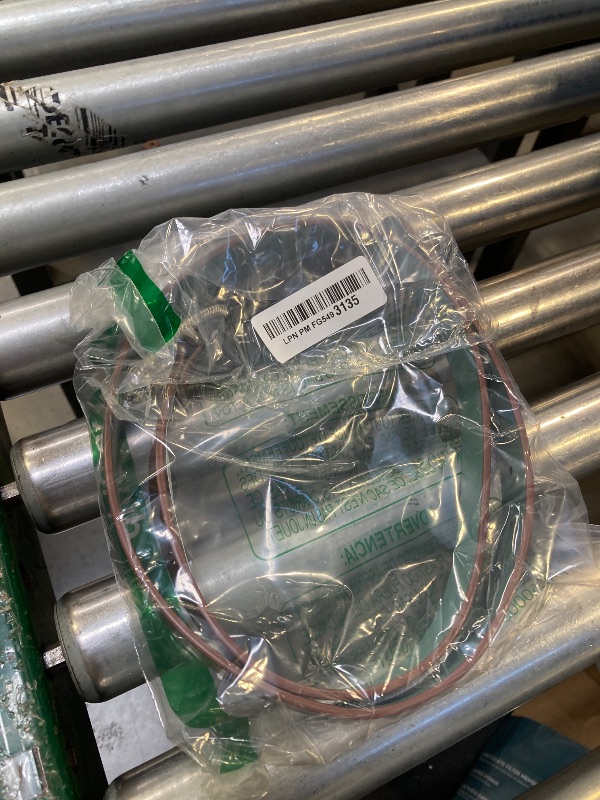 Photo 1 of 1.25" TWISTED CENTERBAR REVERSIBLE LEATHER BELT