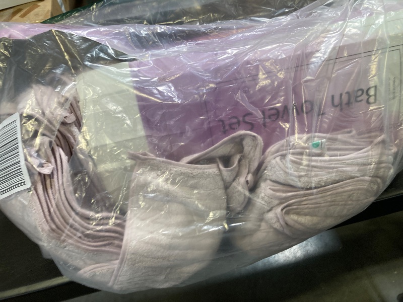 Photo 1 of 18 Piece Family Bath Towel Set Include 6 Bath Towels,6 Hand Towels and 6 Washcloths Soft Bathroom Towel with Hanging Loops,Highly Absorbent Quick Dry Towels Set for Bathroom,Hotel and Spa-Light Purple