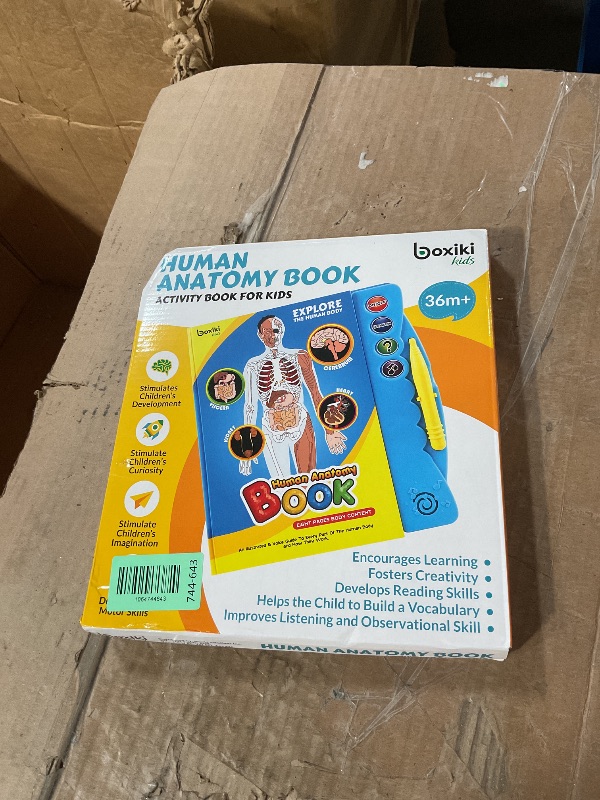 Photo 1 of ***MAY HAVE ISSUES WITH FUNCTIONALITY**

Human Body Book for Kids. Anatomy Guide for Kids with Illustrated and Voice Guide to Different Parts of Body. This Human Body Activity & Science Set Makes Learning Fun