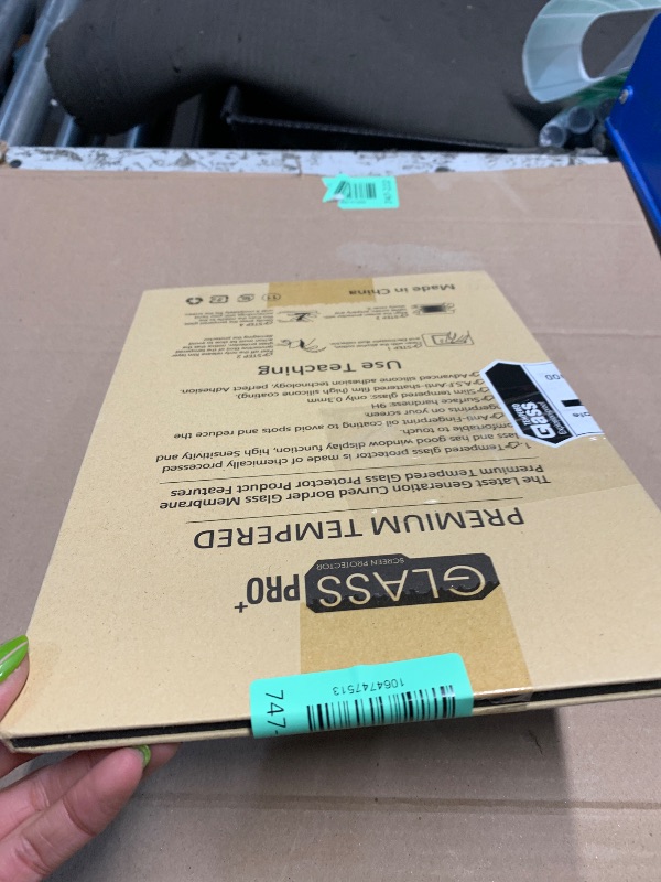 Photo 1 of ?2-PACK?DETUOSI Screen Protector for Samsung Galaxy Tab A8 10.5" 2022 (SM-X200/ X205/ X207), Ultra-Clear/Case Friendly/Touch Sensitive/Bubble Free/Anti-Scratch Mica Galaxy Tab A8 10.5" Tempered Glass